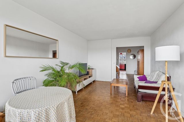 Appartement T2 à vendre - 2 pièces - 54.0 m2 - PARIS - 75019 - ILE-DE-FRANCE - Century 21 Chaumont-Laumière
