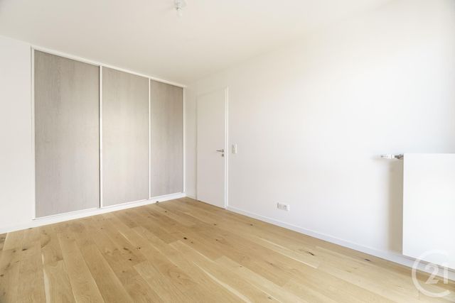 Appartement à vendre - 2 pièces - 57.78 m2 - PARIS - 75019 - ILE-DE-FRANCE - Century 21 Chaumont-Laumière