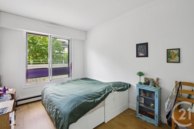 Afficher la photo en grand Appartement F4 à vendre - 4 pièces - 88.0 m2 - PARIS - 75019 - ILE-DE-FRANCE - Century 21 Chaumont-Laumière