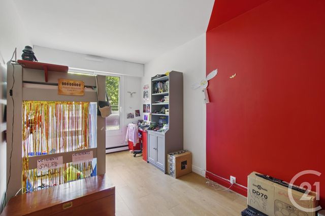 Afficher la photo en grand Appartement F4 à vendre - 4 pièces - 88.0 m2 - PARIS - 75019 - ILE-DE-FRANCE - Century 21 Chaumont-Laumière