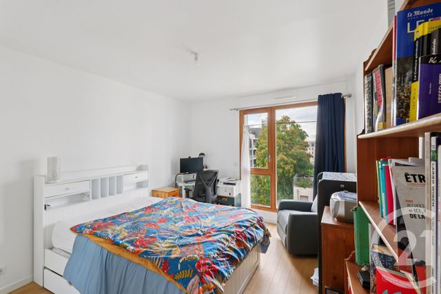 Afficher la photo en grand Appartement F3 à vendre - 3 pièces - 65.05 m2 - PARIS - 75019 - ILE-DE-FRANCE - Century 21 Chaumont-Laumière