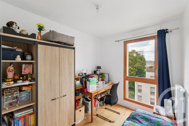 Afficher la photo en grand Appartement F3 à vendre - 3 pièces - 65.05 m2 - PARIS - 75019 - ILE-DE-FRANCE - Century 21 Chaumont-Laumière