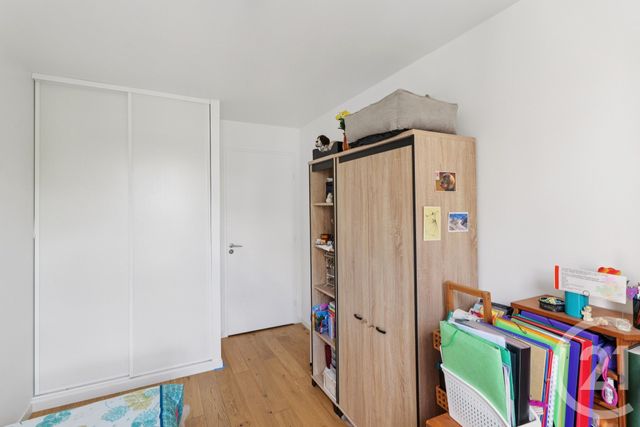 Afficher la photo en grand Appartement F3 à vendre - 3 pièces - 65.05 m2 - PARIS - 75019 - ILE-DE-FRANCE - Century 21 Chaumont-Laumière