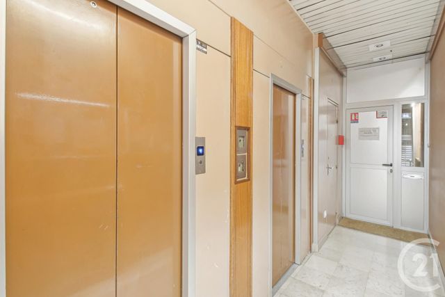 Afficher la photo en grand Appartement T1 à vendre - 1 pièce - 26.05 m2 - PARIS - 75019 - ILE-DE-FRANCE - Century 21 Chaumont-Laumière