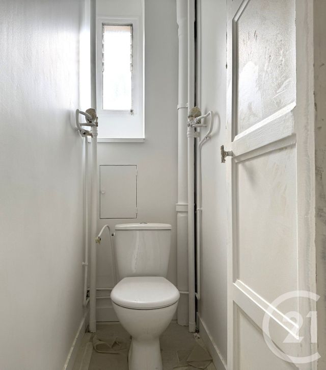 Appartement T4 à louer - 4 pièces - 94.33 m2 - PARIS - 75019 - ILE-DE-FRANCE - Century 21 Chaumont-Laumière