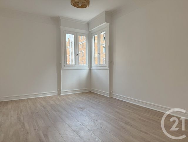 Appartement T4 à louer - 4 pièces - 94.33 m2 - PARIS - 75019 - ILE-DE-FRANCE - Century 21 Chaumont-Laumière