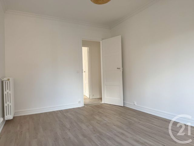 Appartement T4 à louer - 4 pièces - 94.33 m2 - PARIS - 75019 - ILE-DE-FRANCE - Century 21 Chaumont-Laumière
