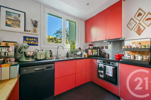 Afficher la photo en grand Appartement F3 à vendre - 3 pièces - 57.8 m2 - PARIS - 75019 - ILE-DE-FRANCE - Century 21 Chaumont-Laumière