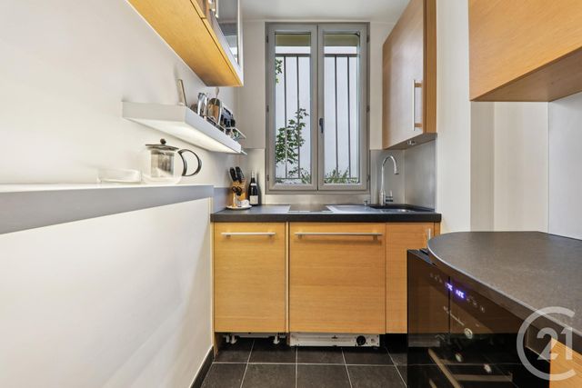 Appartement F3 à vendre - 3 pièces - 72.08 m2 - PARIS - 75019 - ILE-DE-FRANCE - Century 21 Chaumont-Laumière