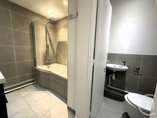 Appartement F2 à louer - 2 pièces - 47.05 m2 - PARIS - 75019 - ILE-DE-FRANCE - Century 21 Chaumont-Laumière