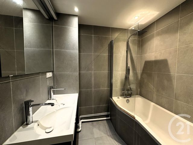 Appartement F2 à louer - 2 pièces - 47.05 m2 - PARIS - 75019 - ILE-DE-FRANCE - Century 21 Chaumont-Laumière