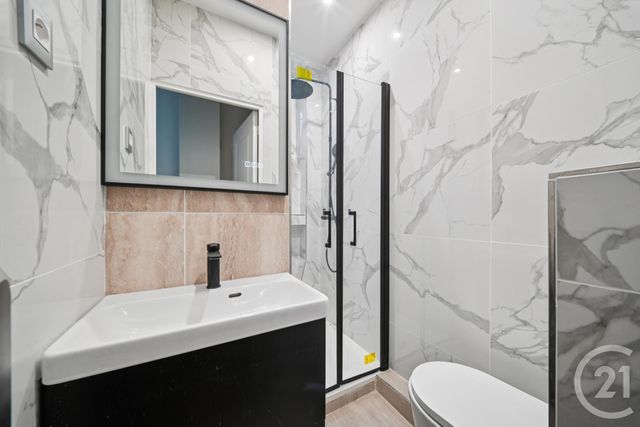 Appartement F3 à vendre - 3 pièces - 52.27 m2 - PARIS - 75020 - ILE-DE-FRANCE - Century 21 Chaumont-Laumière