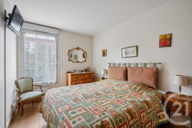Appartement F4 à vendre - 4 pièces - 94.28 m2 - PARIS - 75019 - ILE-DE-FRANCE - Century 21 Chaumont-Laumière