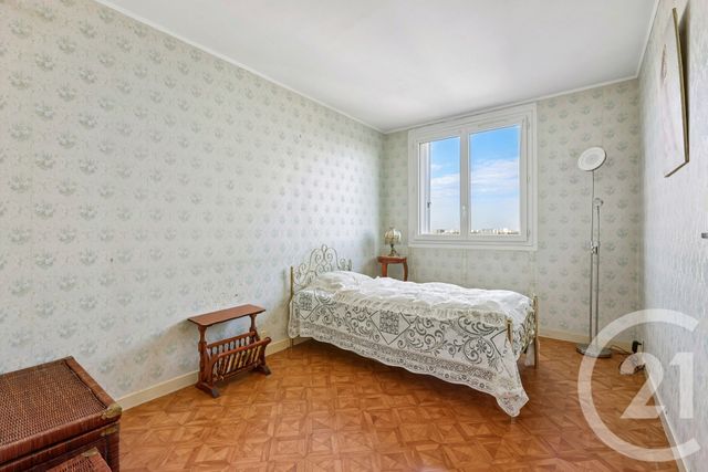 Appartement F3 à vendre - 3 pièces - 57.42 m2 - CLICHY - 92 - ILE-DE-FRANCE - Century 21 Chaumont-Laumière