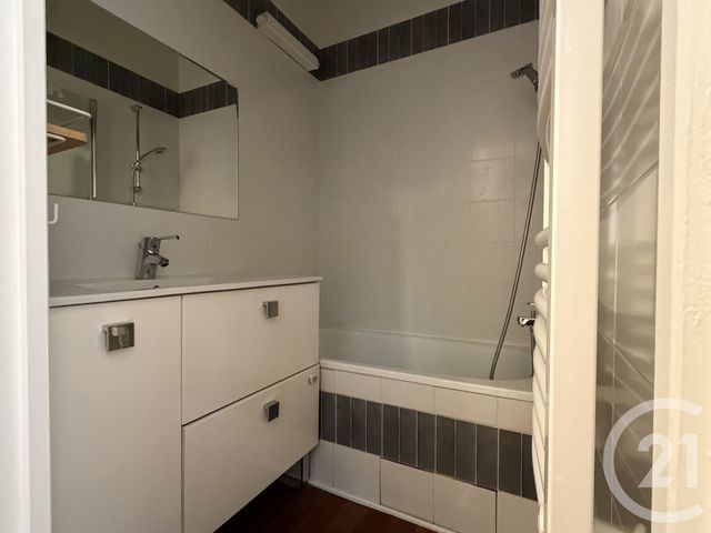 Appartement F2 à louer - 2 pièces - 37.51 m2 - PARIS - 75018 - ILE-DE-FRANCE - Century 21 Chaumont-Laumière