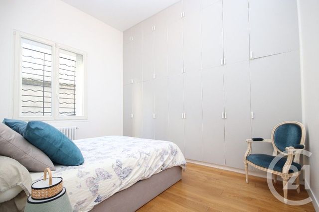 Appartement F3 à vendre - 3 pièces - 72.0 m2 - PARIS - 75019 - ILE-DE-FRANCE - Century 21 Chaumont-Laumière