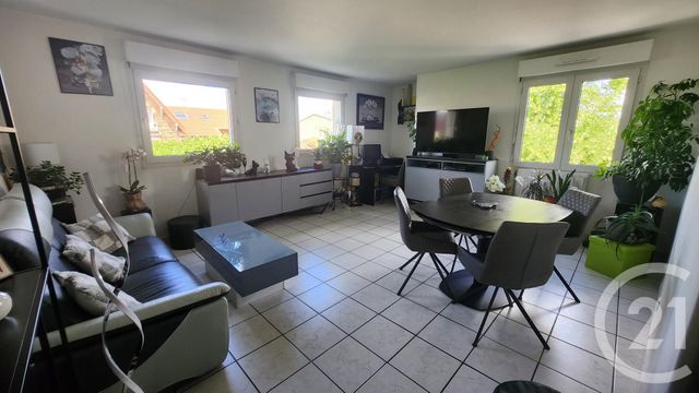 Appartement F3 à vendre - 3 pièces - 68.77 m2 - LE PRE ST GERVAIS - 93 - ILE-DE-FRANCE - Century 21 Chaumont-Laumière