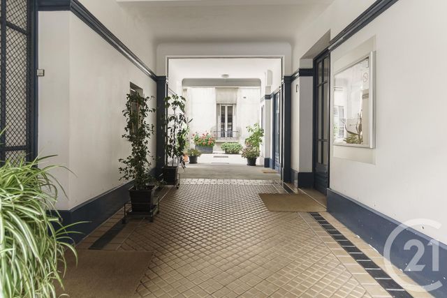 Appartement F1 à vendre - 1 pièce - 23.86 m2 - PARIS - 75017 - ILE-DE-FRANCE - Century 21 Chaumont-Laumière