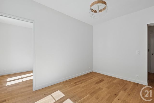 Appartement T2 à vendre - 2 pièces - 32.02 m2 - PARIS - 75019 - ILE-DE-FRANCE - Century 21 Chaumont-Laumière
