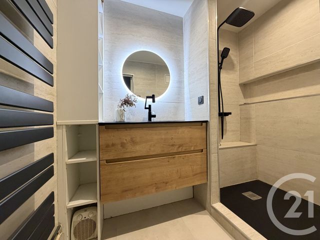 Appartement F2 à louer - 2 pièces - 46.55 m2 - PARIS - 75019 - ILE-DE-FRANCE - Century 21 Chaumont-Laumière