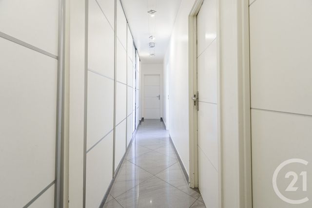 Appartement F3 à vendre - 3 pièces - 74.02 m2 - PARIS - 75019 - ILE-DE-FRANCE - Century 21 Chaumont-Laumière
