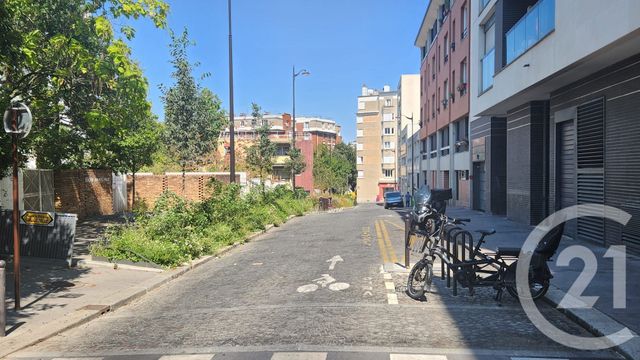 Appartement F2 à vendre - 2 pièces - 48.0 m2 - PARIS - 75019 - ILE-DE-FRANCE - Century 21 Chaumont-Laumière
