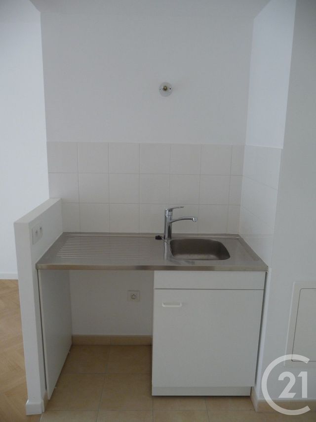Appartement F2 à vendre - 2 pièces - 48.0 m2 - PARIS - 75019 - ILE-DE-FRANCE - Century 21 Chaumont-Laumière