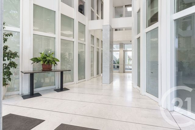 Appartement F3 à vendre - 3 pièces - 95.0 m2 - PARIS - 75019 - ILE-DE-FRANCE - Century 21 Chaumont-Laumière