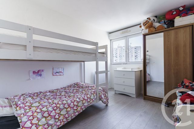 Appartement F3 à vendre - 3 pièces - 95.0 m2 - PARIS - 75019 - ILE-DE-FRANCE - Century 21 Chaumont-Laumière